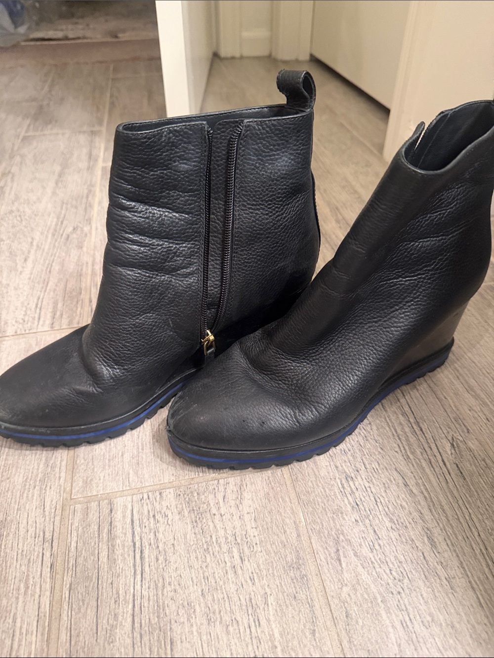 Tory Burch Black Leather Wedge Ankle Boots - Women's